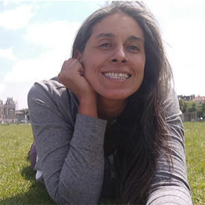 Maria Veronica Gil Suarez, profesora de Yoga Oncológico en Barcelona, España.