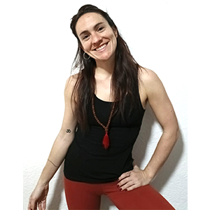 Paula Rovira, profesora de Yoga Oncológico en Granada, España