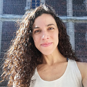 Ángela-García-Profesora-de-Yoga-Oncologico