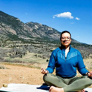 Megumi-Yoshida-Profesora-de-Yoga-Oncologico
