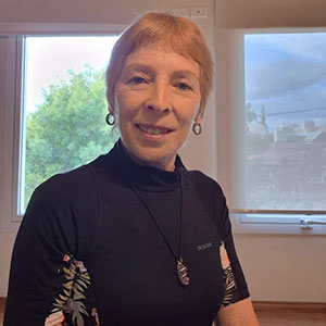 Monica-Gil-Profesora-de-Yoga-Oncologico